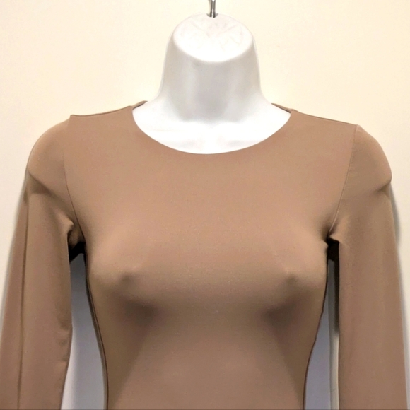 EUC Babaton XS Tan Stretch Long Sleeve Bodysuit - Picture 2 of 7